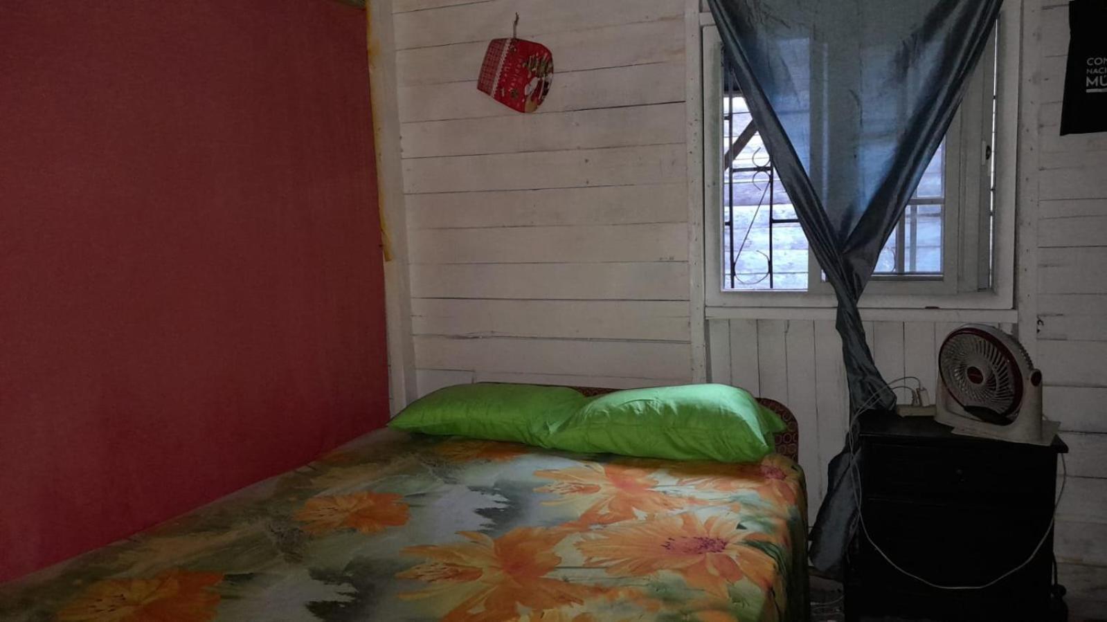 Hostal Cafe Axel Bocas Town Kültér fotó