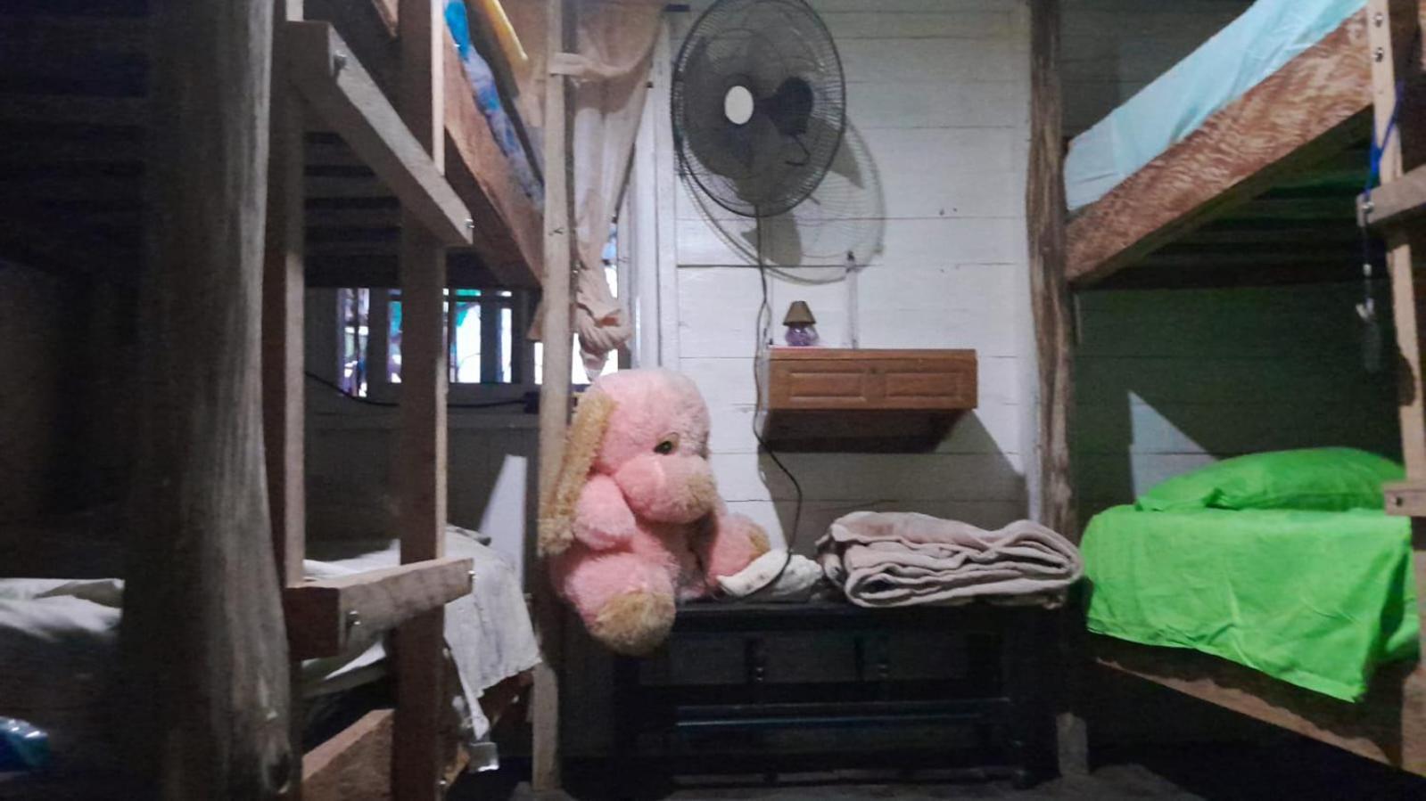 Hostal Cafe Axel Bocas Town Kültér fotó